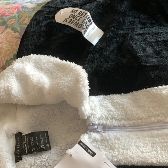 Brand new velvet zip front plush super soft robe NWT LUX Sherpa  Lounger - Picture 5 of 7